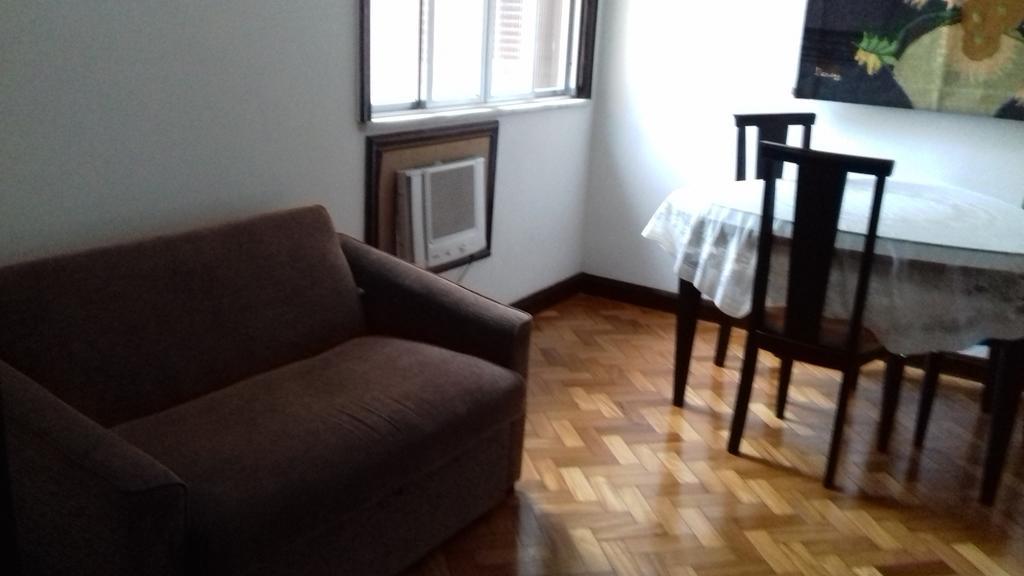 Apartamento Por Temporada No Leblon *